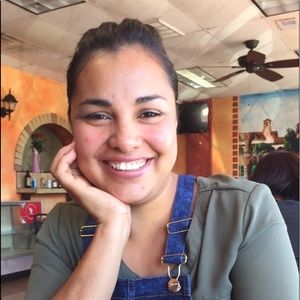 Meet your Posher, Adalia